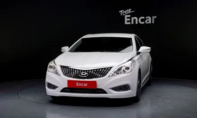 Hyundai Grandeur 2014, 155784 км, за 3216.49 USD