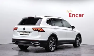 Volkswagen Tiguan 2023, 30223 км, за 24655.24 USD
