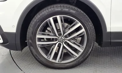 Volkswagen Tiguan 2023, 30223 км, за 24655.24 USD