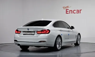 BMW 4-Series 2020, 118009 км, за 12406.46 USD