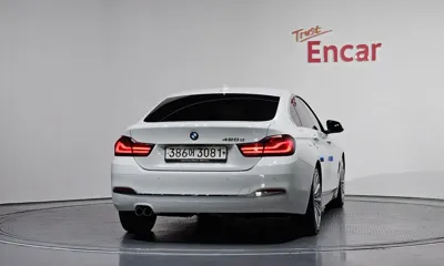 BMW 4-Series 2020, 118009 км, за 12406.46 USD