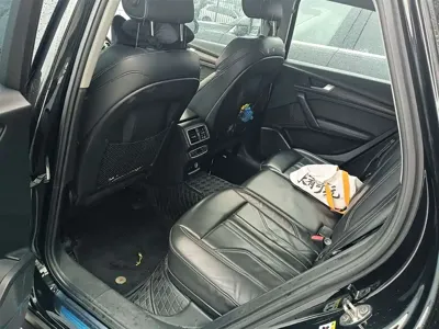 Audi Q5L 2022, 46000 км, за 27818.27 USD