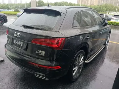 Audi Q5L 2022, 46000 км, за 27818.27 USD