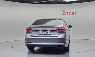 Hyundai Sonata 2015, 83209 км, за 5754.96 USD