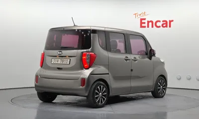 Kia Ray 2013, 196958 км, за 2822.63 USD