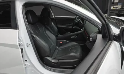 Hyundai Avante 2024, 37968 км, за 13544.76 USD - фото 12