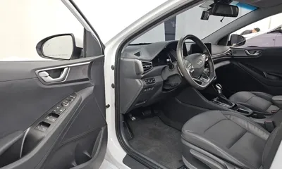 Hyundai Ioniq 2020, 82103 км, за 9518.18 USD - фото 10