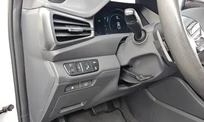 Hyundai Ioniq 2020, 82103 км, за 9518.18 USD - фото 27