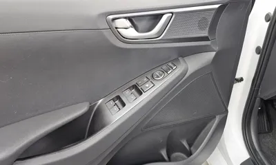 Hyundai Ioniq 2020, 82103 км, за 9518.18 USD - фото 29