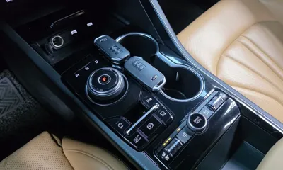 Kia K5 2021, 62428 км, за 15562.9 USD - фото 9