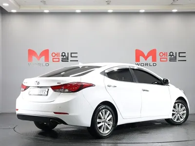 Hyundai Avante 2014, 157528 км, за 3807.27 USD