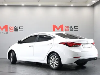 Hyundai Avante 2014, 157528 км, за 3807.27 USD
