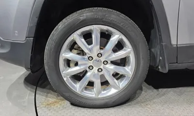 Jeep Cherokee 2015, 161956 км, за 3900.41 USD
