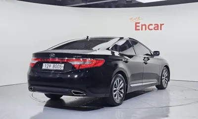 Hyundai Grandeur 2012, 137491 км, за 2774.83 USD