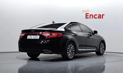 Hyundai Grandeur 2014, 159671 км, за 3501.82 USD
