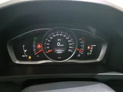 Volvo V60 2014, 136200 км, за 5767.7 USD - фото 12