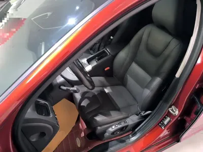 Volvo V60 2014, 136200 км, за 5767.7 USD - фото 15