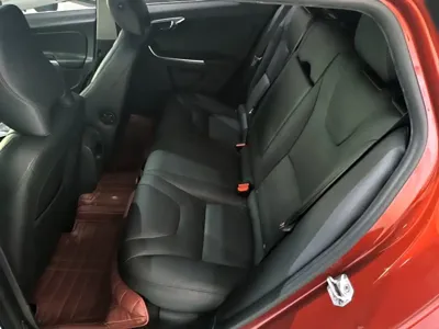 Volvo V60 2014, 136200 км, за 5767.7 USD - фото 17