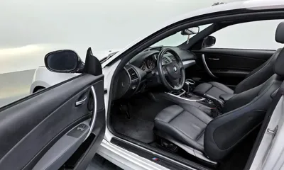 BMW 1-Series 2011, 83074 км, за 8919.72 USD - фото 11