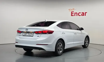 Hyundai Avante 2017, 93435 км, за 6960.71 USD