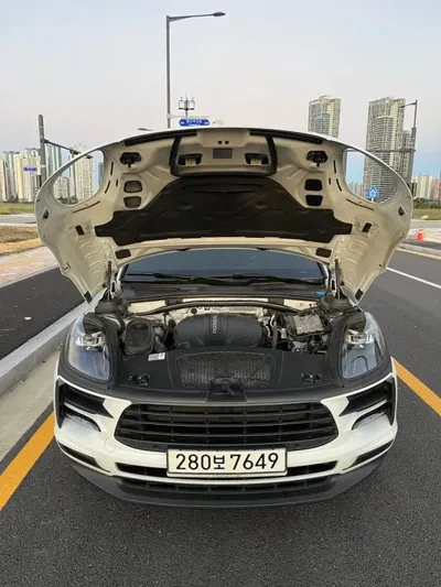 Porsche Macan 2019, 56120 км, за 30852.04 USD - фото 10