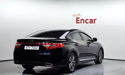 Hyundai Grandeur 2014, 178861 км, за 4823.26 USD