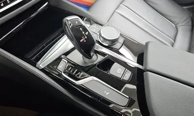 BMW 5-Series 2020, 54154 км, за 19755.53 USD - фото 9
