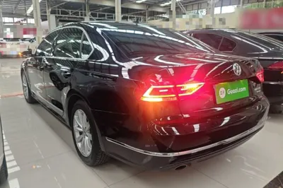 Volkswagen Passat 2017, 153900 км, за 10472 USD