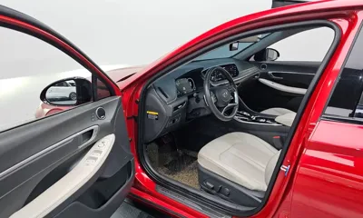 Hyundai Sonata 2020, 83201 км, за 11595.64 USD - фото 8