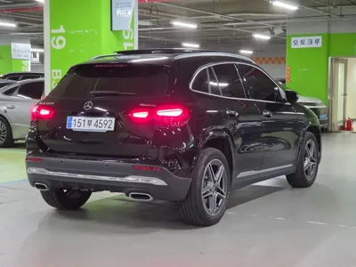 Mercedes-Benz GLA-Class 2024, 15707 км, за 27946.42 USD - фото 6