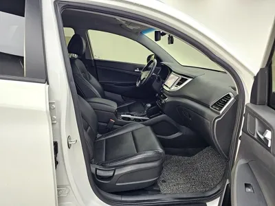 Hyundai Tucson 2016, 87217 км, за 7201.85 USD - фото 12