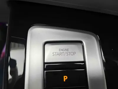 Volkswagen Tavendor 2023, 2200 км, за 27298.44 USD