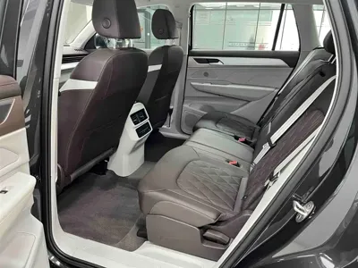 Volkswagen Tavendor 2023, 2200 км, за 27298.44 USD - фото 13