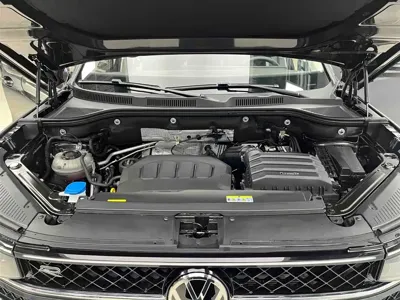 Volkswagen Tavendor 2023, 2200 км, за 27298.44 USD - фото 20