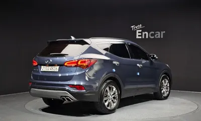 Hyundai Santafe 2018, 106533 км, за 9184.01 USD