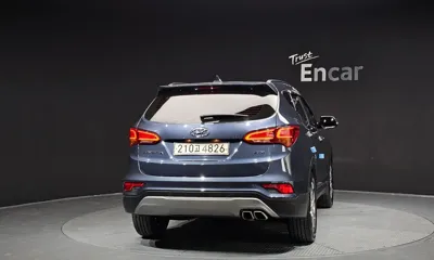 Hyundai Santafe 2018, 106533 км, за 9184.01 USD