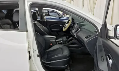 Hyundai Tucson 2015, 137783 км, за 51044.38 USD - фото 11