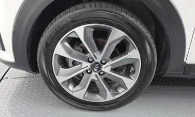 Kia Stonic 2018, 135931 км, за 6310.18 USD