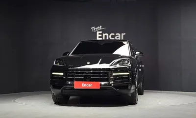 Porsche Cayenne 2025, 9578 км, за 112703.64 USD