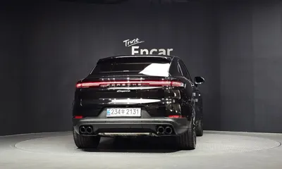 Porsche Cayenne 2025, 9578 км, за 112703.64 USD