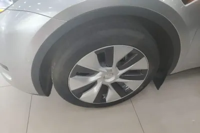 Tesla Model Y 2022, 62100 км, за 26764 USD - фото 10