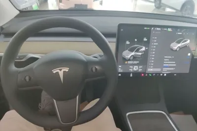 Tesla Model Y 2022, 62100 км, за 26764 USD - фото 12