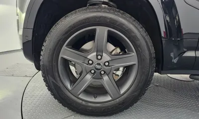 Land Rover Defender 2025, 6703 км, за 57839.81 USD