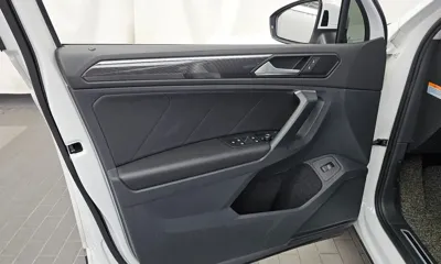 Volkswagen Tiguan 2020, 74656 км, за 14295 USD - фото 24