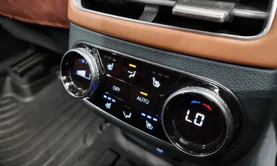 Genesis GV70 2021, 83155 км, за 22768.69 USD - фото 28