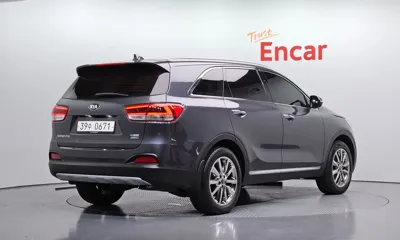 Kia Sorento 2016, 208482 км, за 5244.85 USD