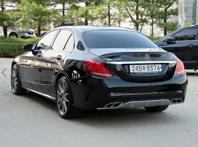 Mercedes-Benz C-Class 2018, 36869 км, за 21392.94 USD