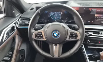 BMW i4 2023, 67743 км, за 30878.23 USD - фото 14