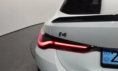 BMW i4 2023, 67743 км, за 30878.23 USD - фото 23