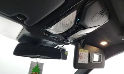 BMW i4 2023, 67743 км, за 30878.23 USD - фото 28